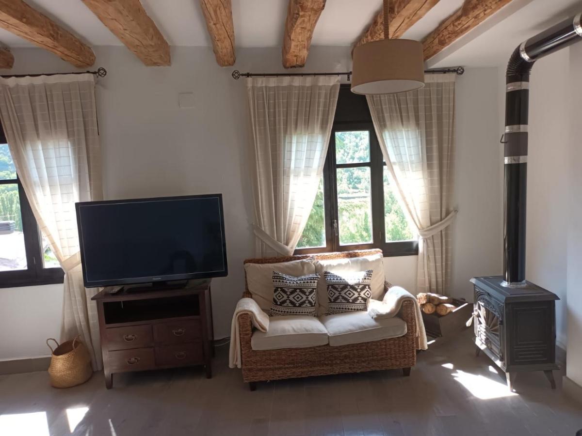 Un Tros De Sal. Casa Rural A Gerri De La Sal. 빌라 외부 사진